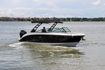 Sea Ray SDX 270 Outboard 6 2026 Sea Ray SDX 270 Outboard 7