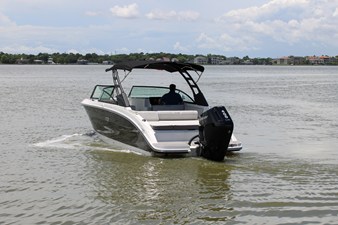 Sea Ray SDX 270 Outboard 11 2026 Sea Ray SDX 270 Outboard 12