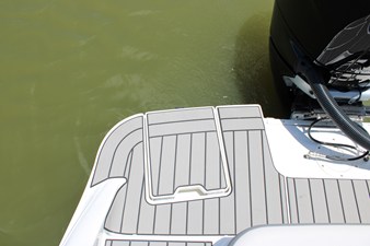 Sea Ray SDX 270 Outboard 26 2026 Sea Ray SDX 270 Outboard 27