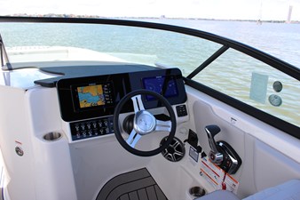 Sea Ray SDX 270 Outboard 40 2026 Sea Ray SDX 270 Outboard 41