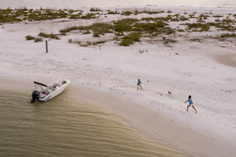 2027 Boston Whaler 130 Super Sport 9