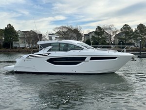 Cruisers Yachts 42 Cantius 0 2026 Cruisers Yachts 42 Cantius 1