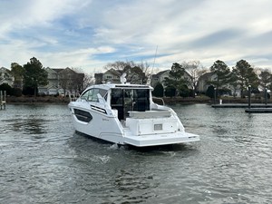 Cruisers Yachts 42 Cantius 2 2026 Cruisers Yachts 42 Cantius 3