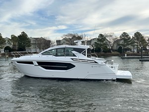 Cruisers Yachts 42 Cantius 3 2026 Cruisers Yachts 42 Cantius 4
