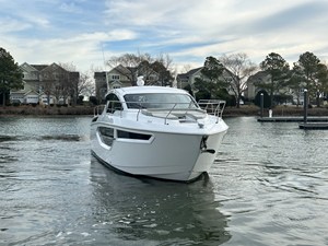 Cruisers Yachts 42 Cantius 6 2026 Cruisers Yachts 42 Cantius 7