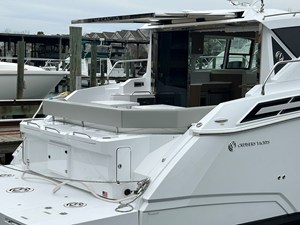 Cruisers Yachts 42 Cantius 10 2026 Cruisers Yachts 42 Cantius 11