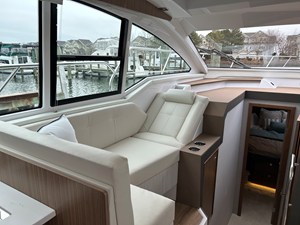 Cruisers Yachts 42 Cantius 30 2026 Cruisers Yachts 42 Cantius 31