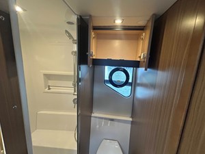 Cruisers Yachts 42 Cantius 47 2026 Cruisers Yachts 42 Cantius 48