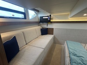 Cruisers Yachts 42 Cantius 49 2026 Cruisers Yachts 42 Cantius 50