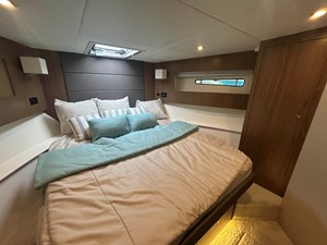 Cruisers Yachts 42 Cantius 53 2026 Cruisers Yachts 42 Cantius 54