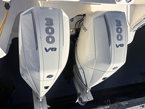 Boston Whaler 325 CONQUEST 5 2023 Boston Whaler 325 CONQUEST 6