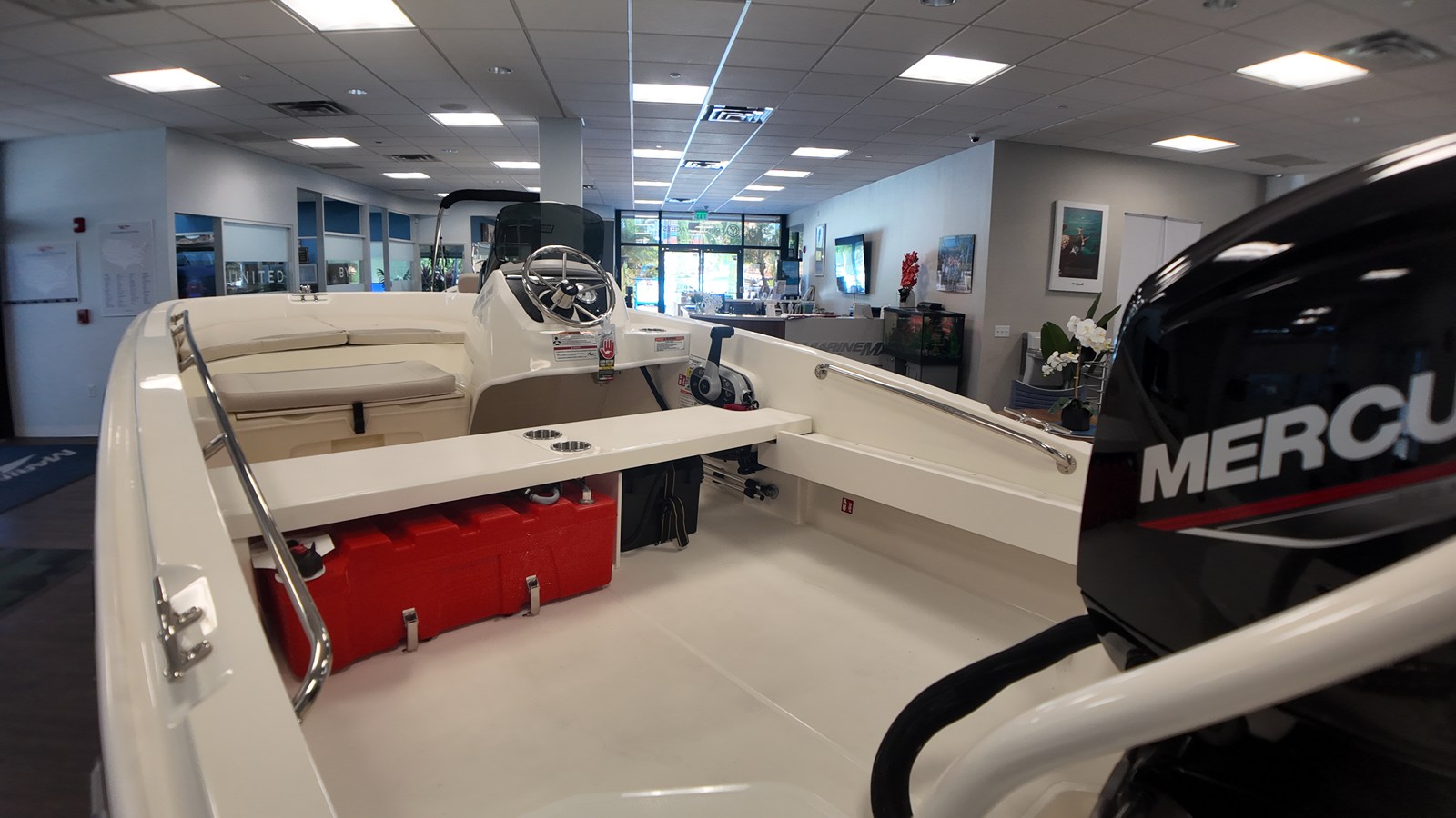 2027 Boston Whaler 160 Super Sport 10