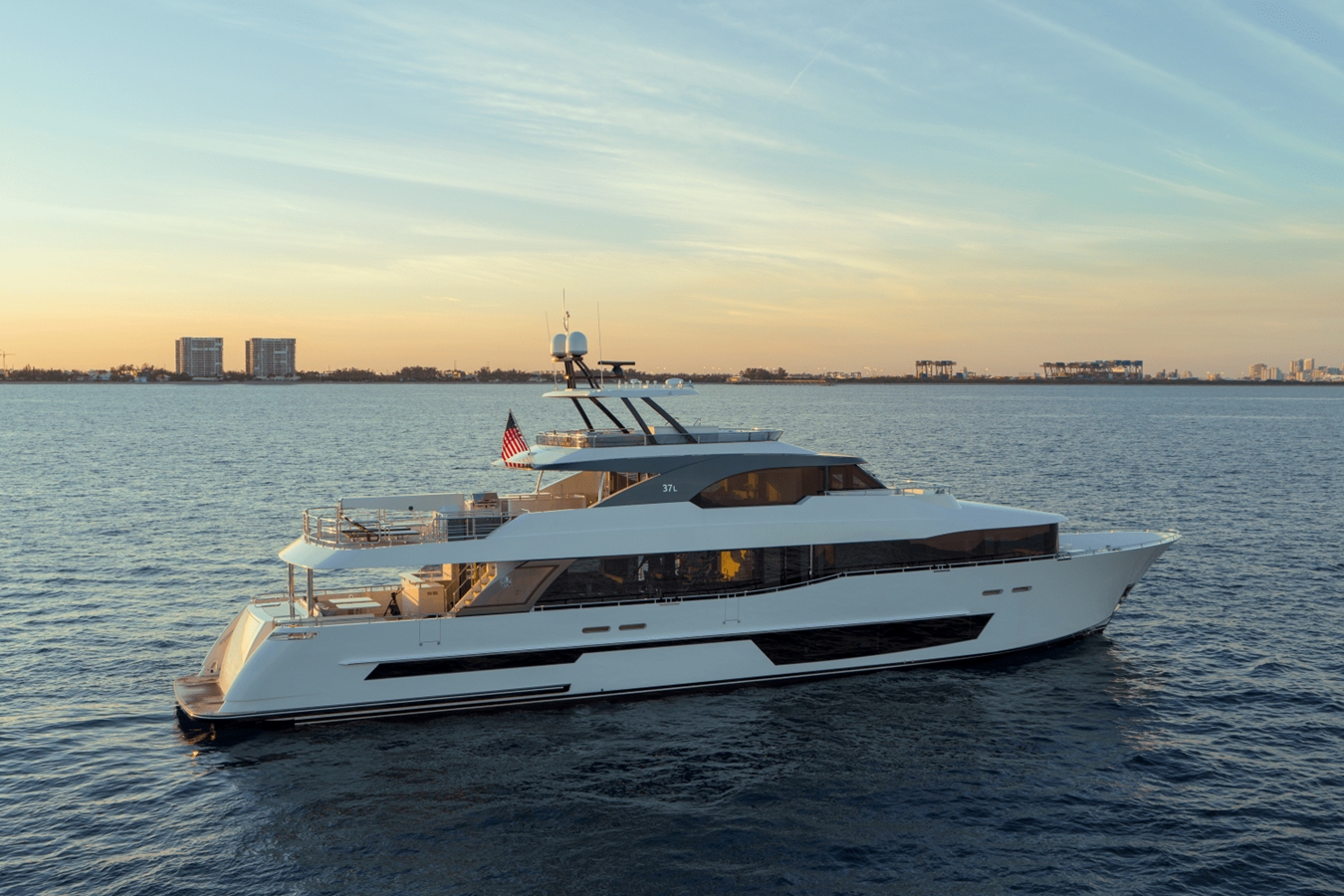2027 Ocean Alexander 37L 8