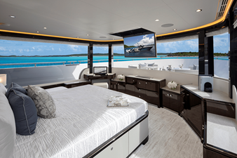 2027 Ocean Alexander 37L 32