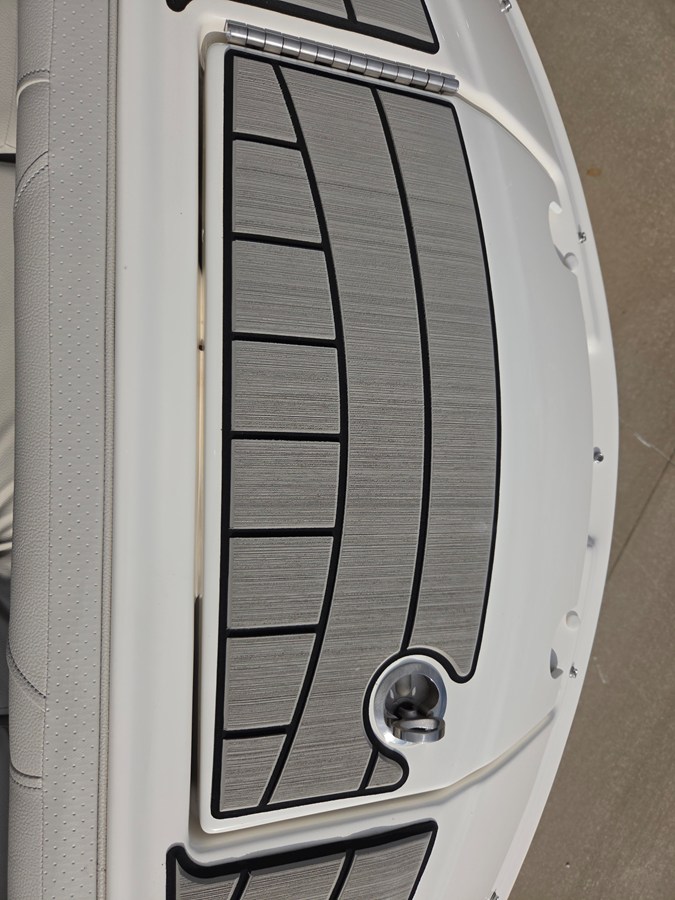2026 Sea Ray SDX 250 26
