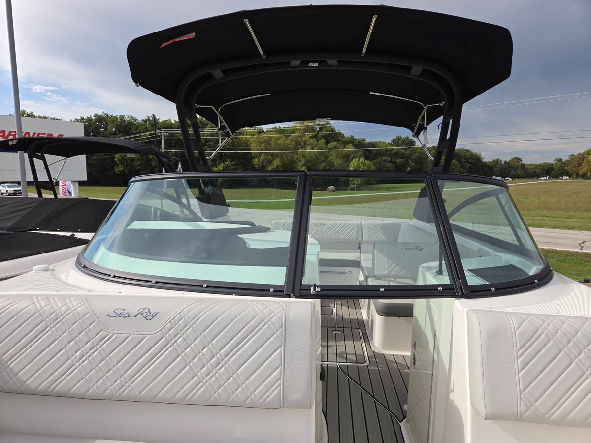2026 Sea Ray SDX 250 30