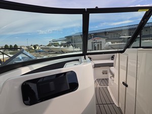 2026 Sea Ray SDX 250 17