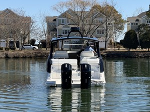 Sea Ray Sundancer 370 Outboard 2 2026 Sea Ray Sundancer 370 Outboard 3