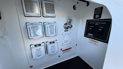 Sea Ray Sundancer 370 Outboard 50 2026 Sea Ray Sundancer 370 Outboard 51
