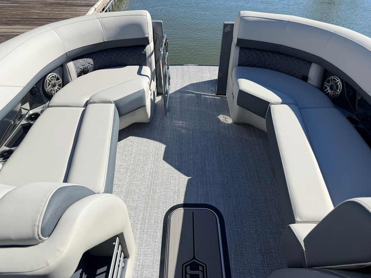 2027 Harris Grand Mariner 230 9