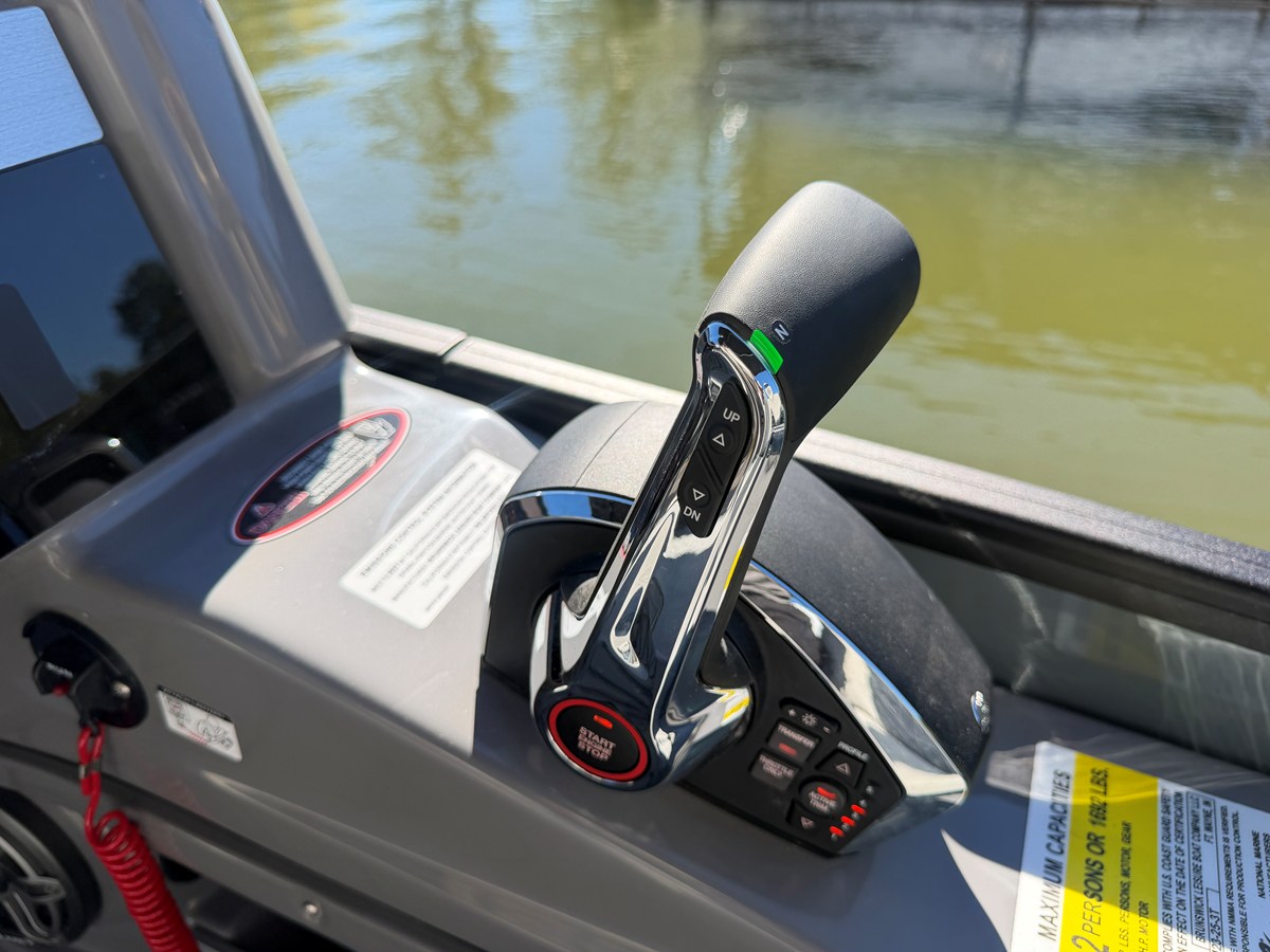 2027 Harris Grand Mariner 230 19