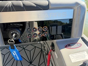 2027 Harris Grand Mariner 230 18