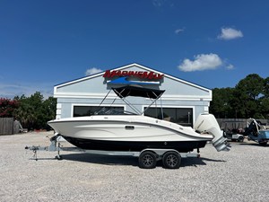Sea Ray SPX 210 Outboard 0 2026 Sea Ray SPX 210 Outboard 1