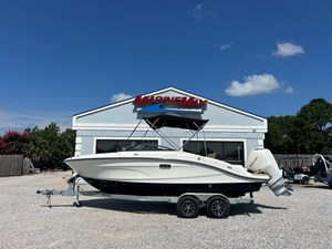 Sea Ray SPX 210 Outboard 1 2026 Sea Ray SPX 210 Outboard 2