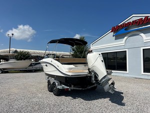 Sea Ray SPX 210 Outboard 5 2026 Sea Ray SPX 210 Outboard 6