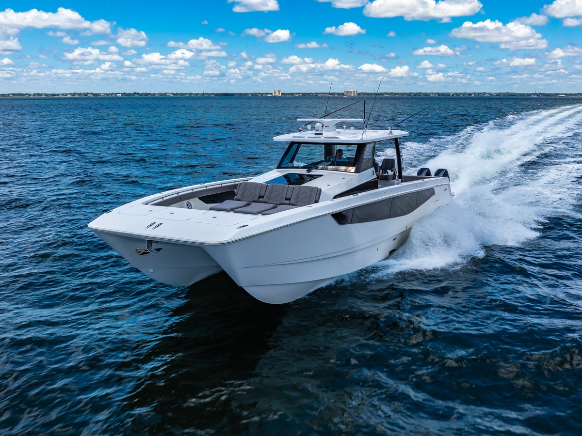 2026 Aquila 47 Molokai 3