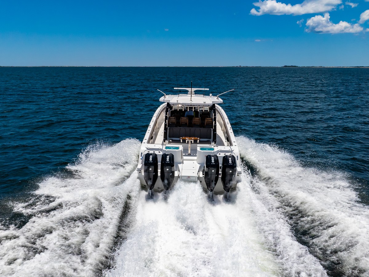 2026 Aquila 47 Molokai 14