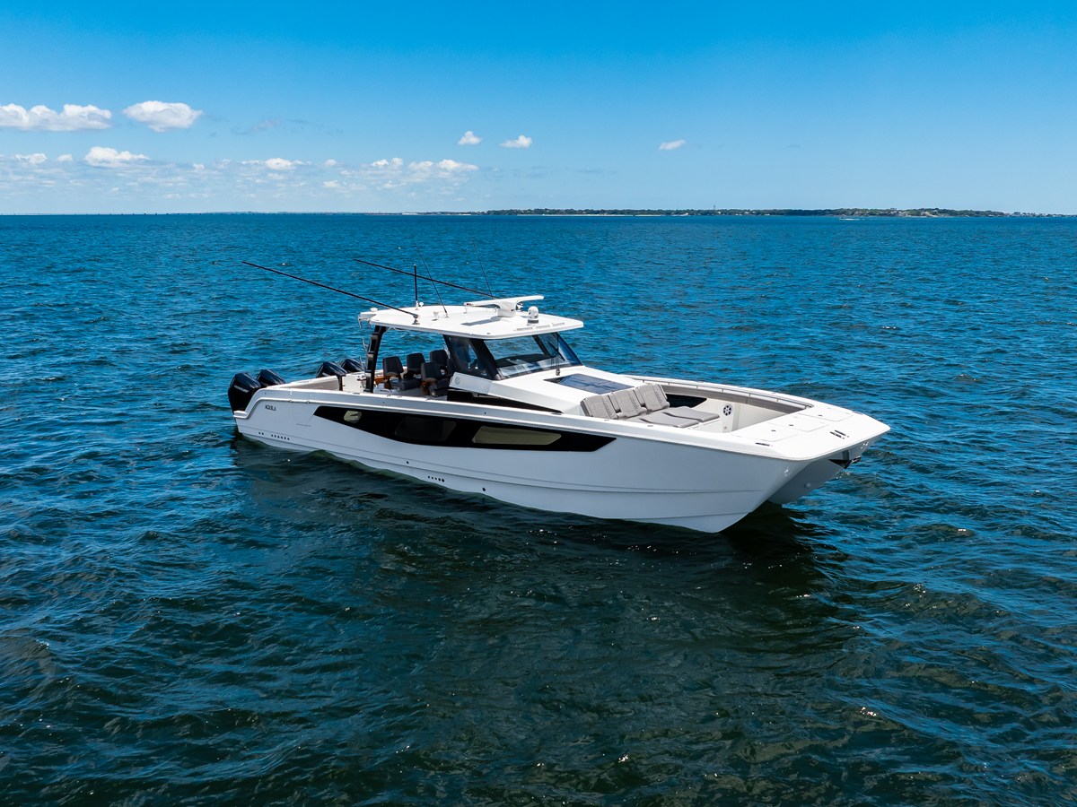 2026 Aquila 47 Molokai 15
