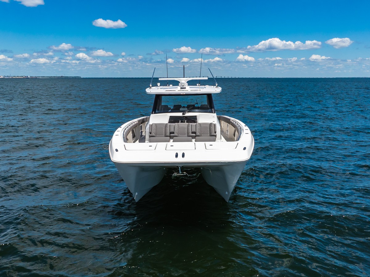 2026 Aquila 47 Molokai 18