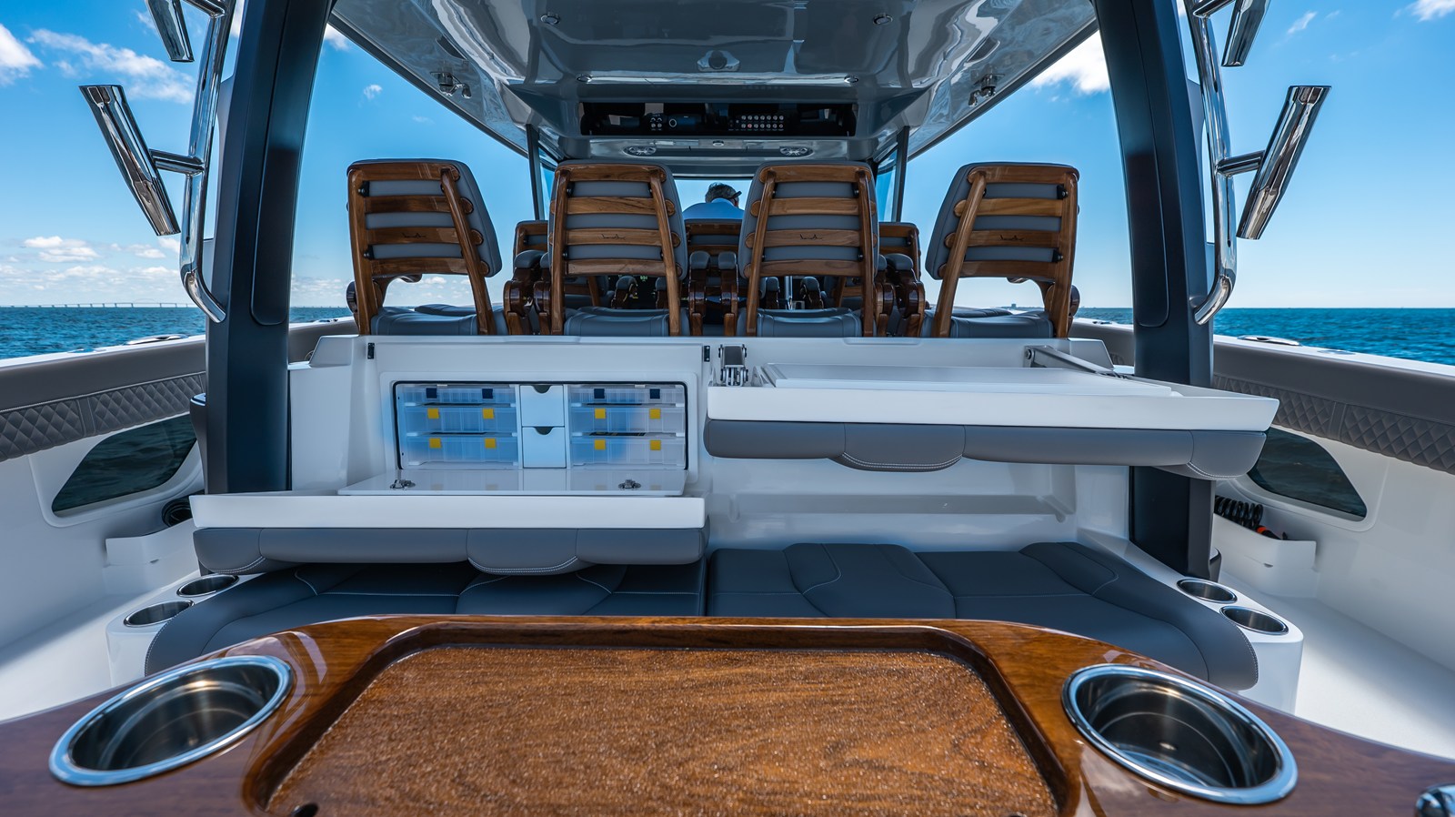 2026 Aquila 47 Molokai 36