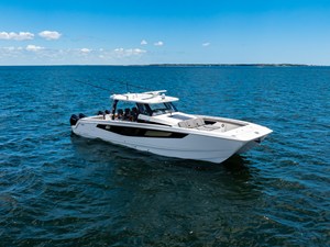 2026 Aquila 47 Molokai 15