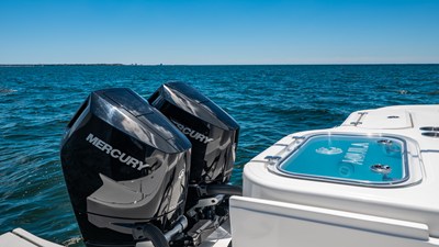 2026 Aquila 47 Molokai 29