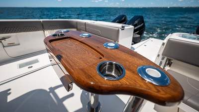 2026 Aquila 47 Molokai 35