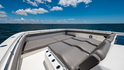 2026 Aquila 47 Molokai 78