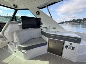 Sea Ray 320 SUNDANCER 24 2024 Sea Ray 320 SUNDANCER 25