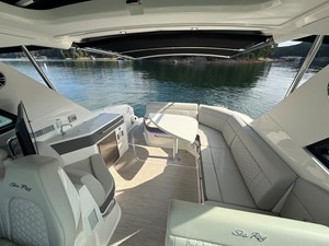 Sea Ray 320 SUNDANCER 44 2024 Sea Ray 320 SUNDANCER 45