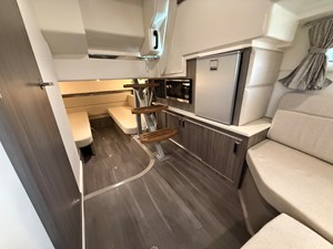 Sea Ray 320 SUNDANCER 49 2024 Sea Ray 320 SUNDANCER 50