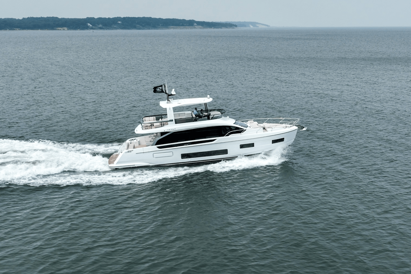 2026 Azimut Fly 62 3