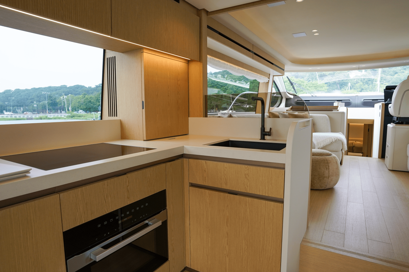 2026 Azimut Fly 62 13
