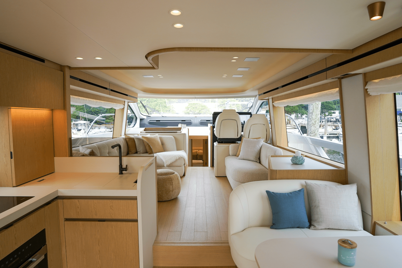 2026 Azimut Fly 62 15