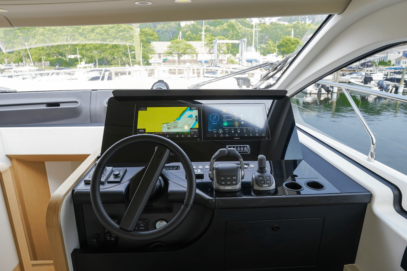 2026 Azimut Fly 62 23