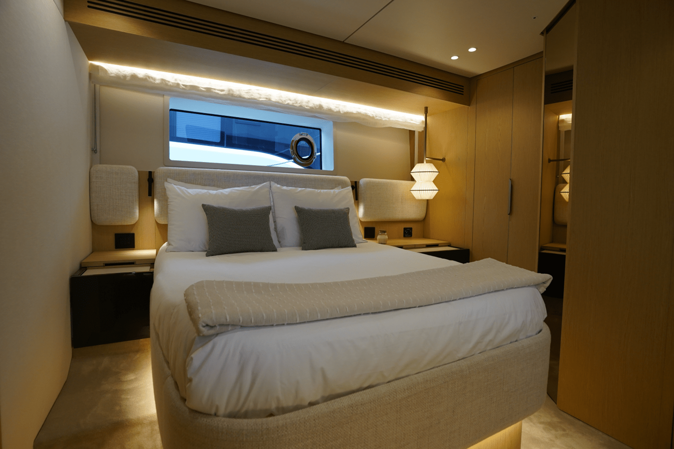 2026 Azimut Fly 62 42