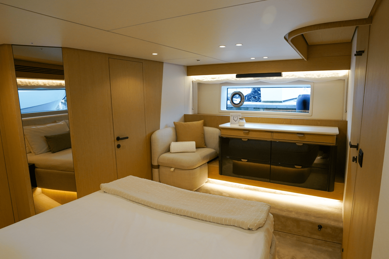 2026 Azimut Fly 62 50