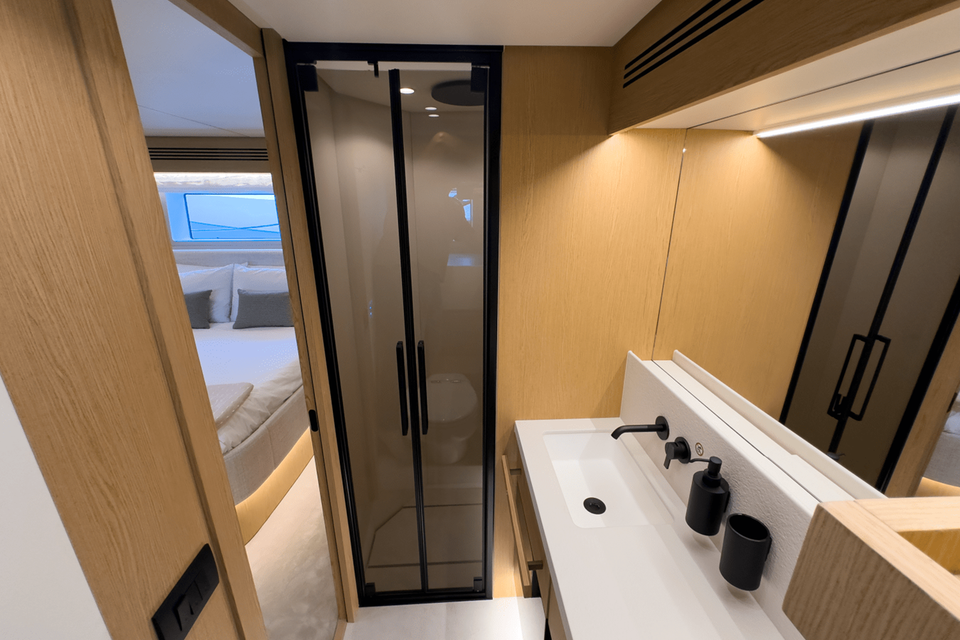 2026 Azimut Fly 62 56