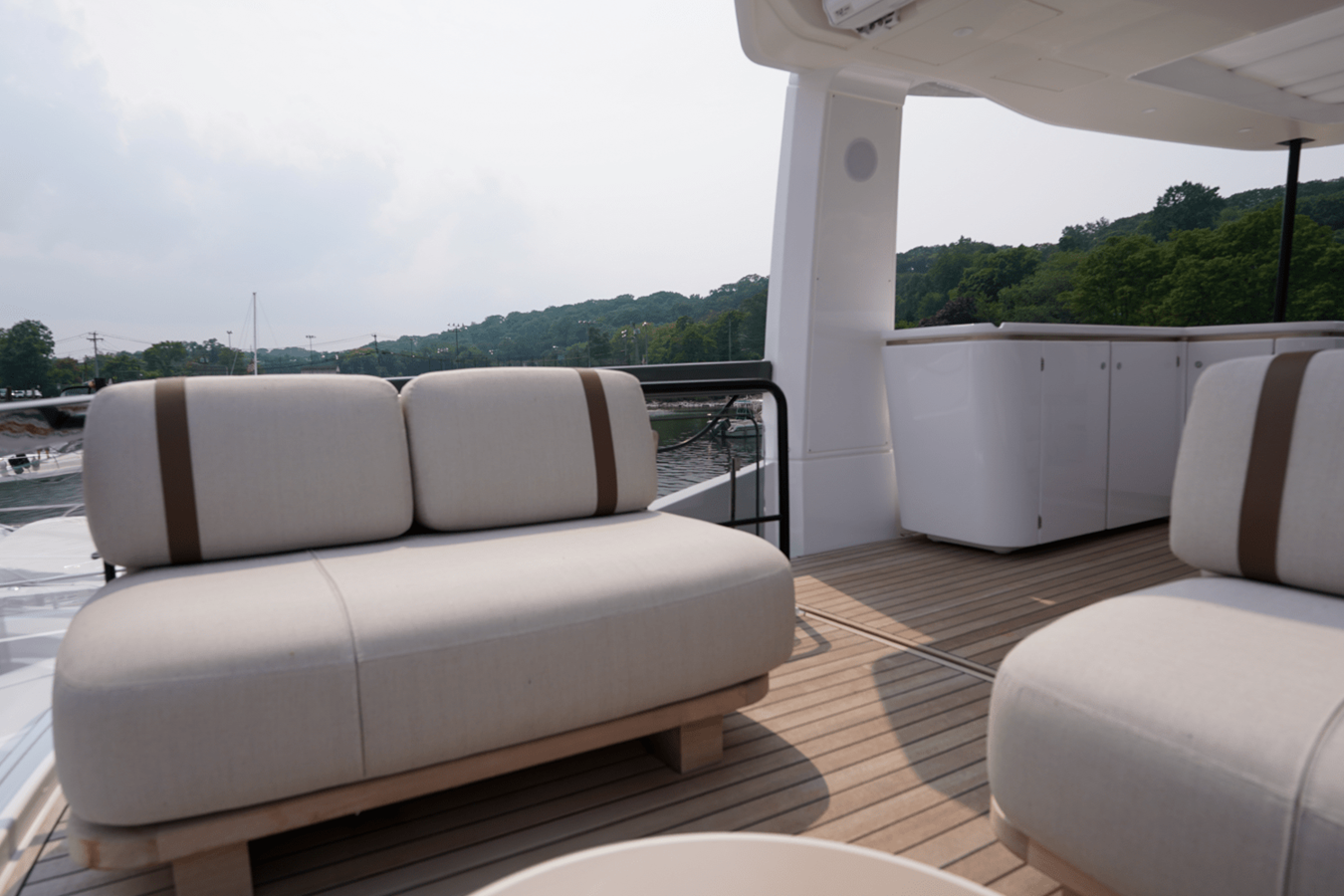 2026 Azimut Fly 62 68