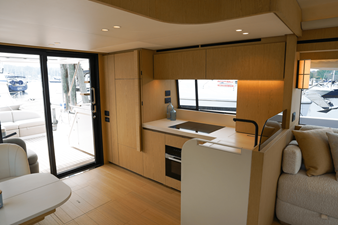 2026 Azimut Fly 62 10